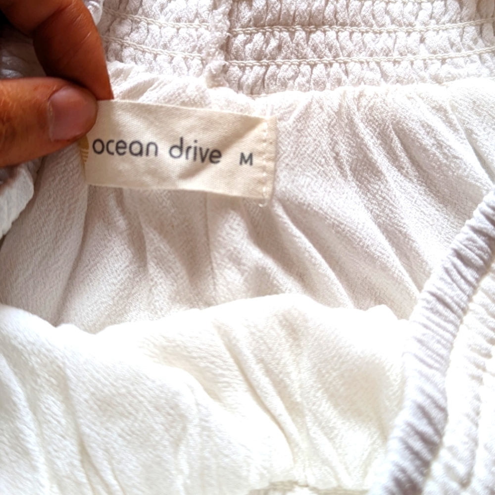 [SOLD] Ocean drive white matching beach set - Picture 4 of 5